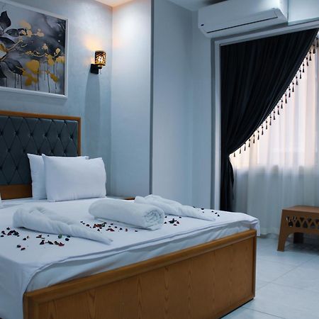 Olivia Hotel Кайро Екстериор снимка