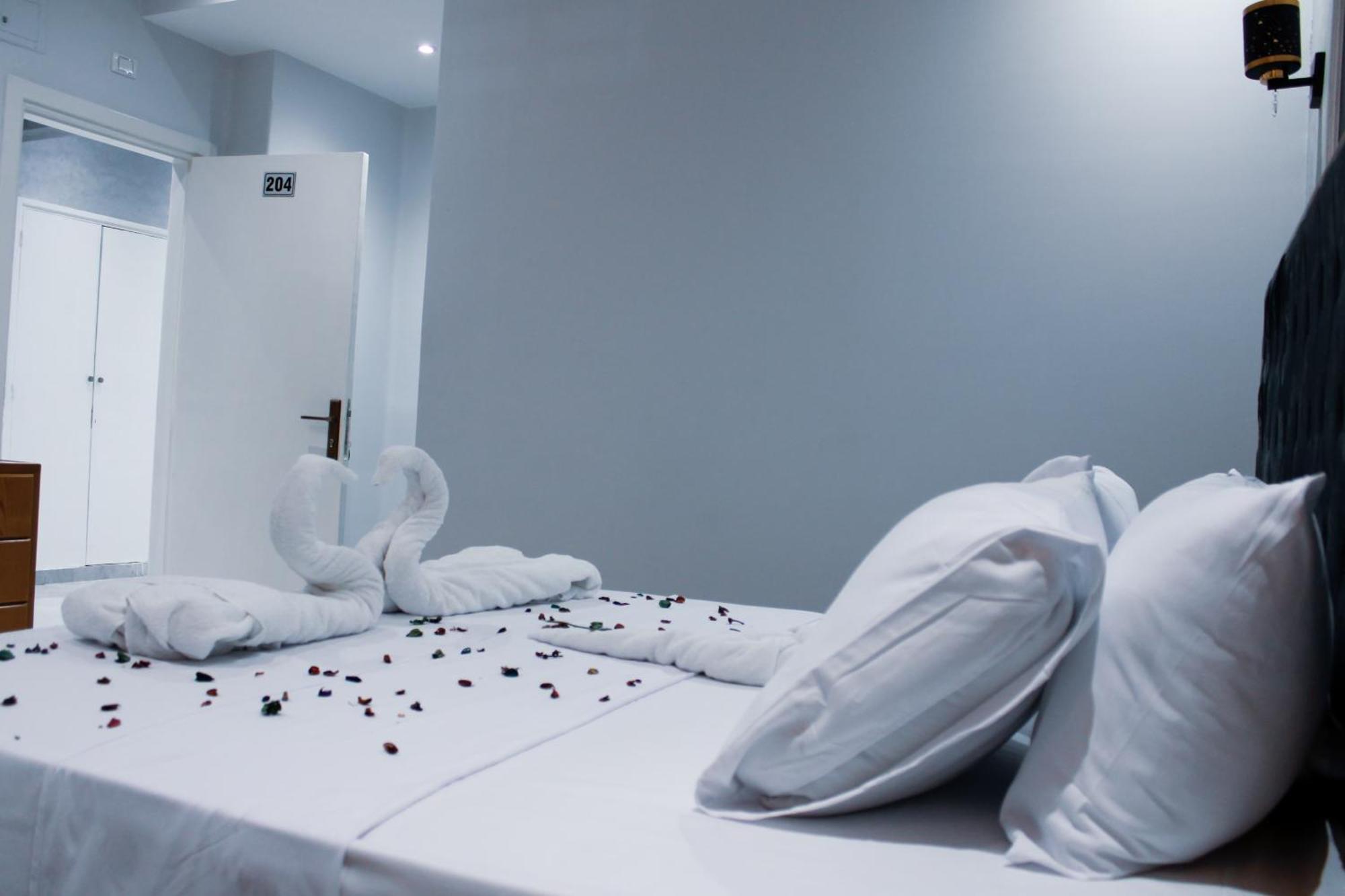 Olivia Hotel Кайро Екстериор снимка
